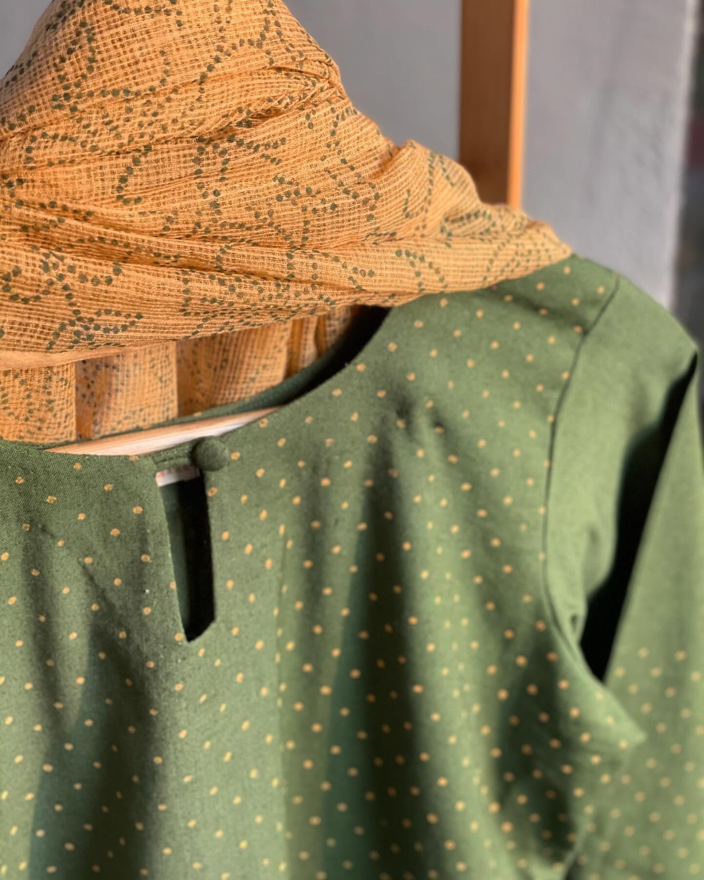 Spruce Cotton Set with Scalloped Sleeves & Block Print