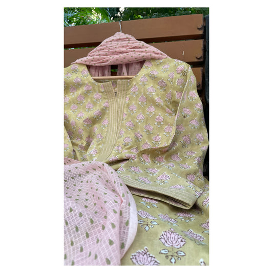 The Gulabi Lotus HandBlock-Print Kurta Set