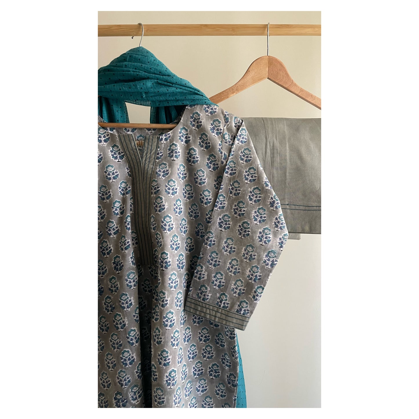 The Grey and Teal Flora HandBlock-Print Kurta Set