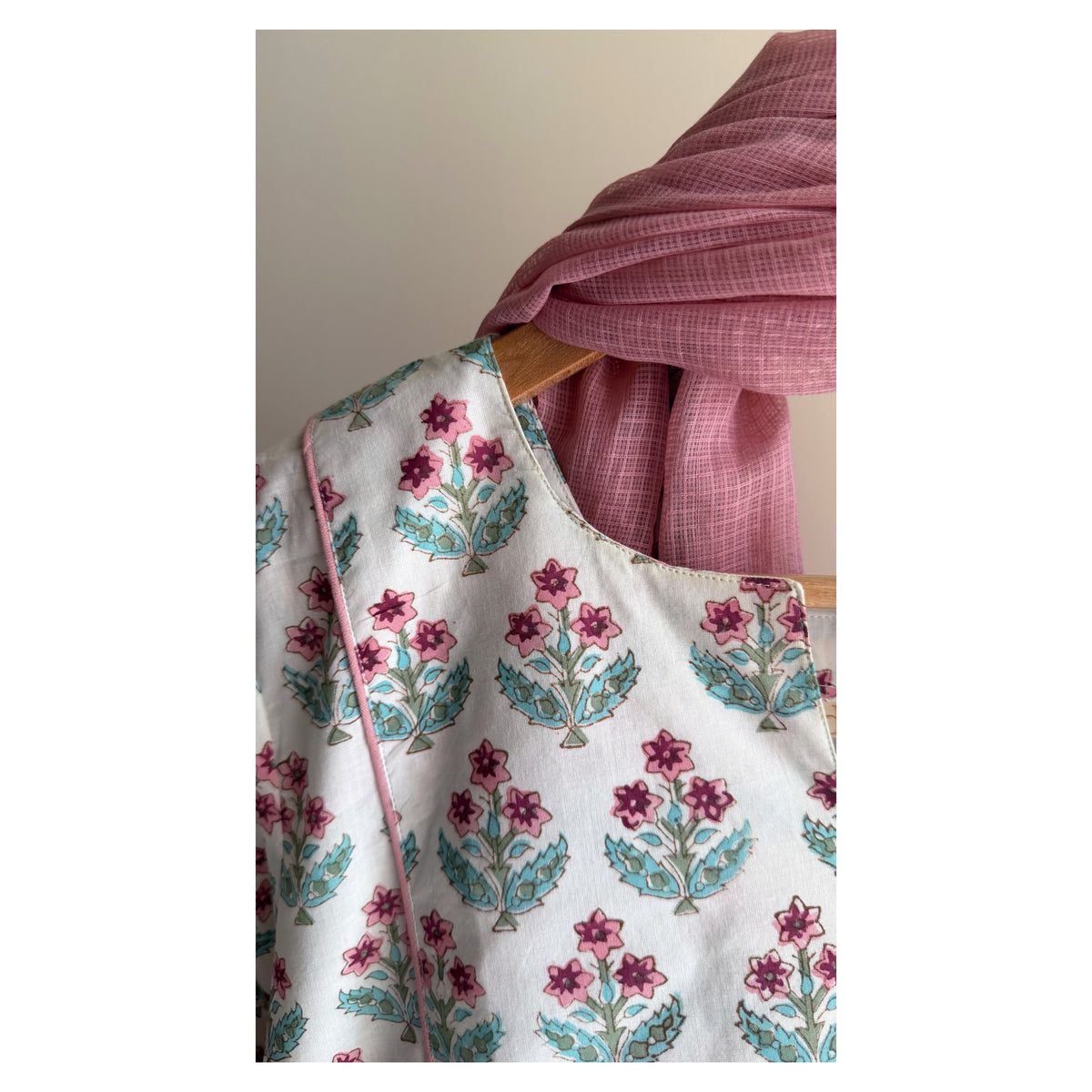 Pink Butti Hand block Printed Set