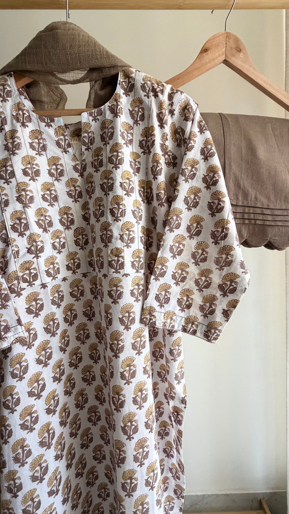 Mocha Butti Hand block Printed Set