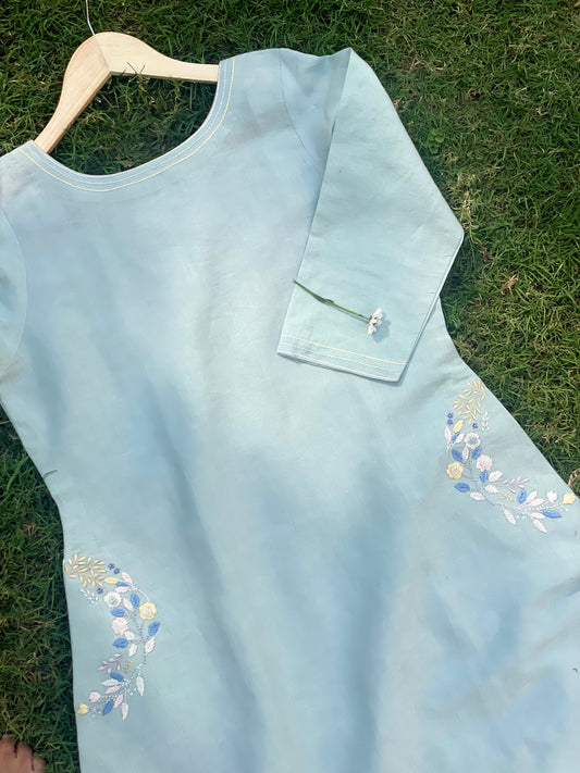 Sky Blue Cotton Linen suit with Floral Thread Embroidery