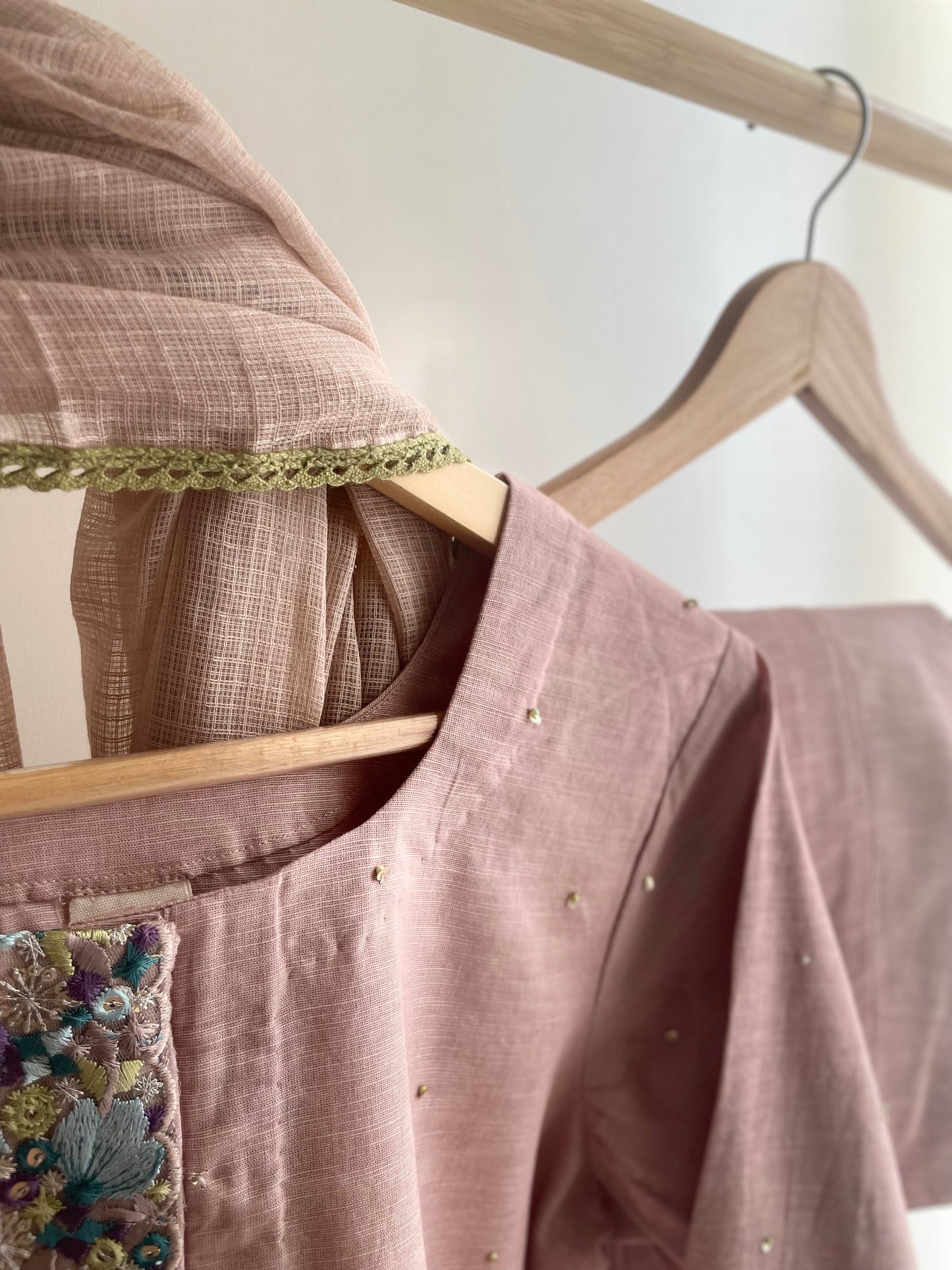 Beige Whisper – Floral Thread Embroidered Cotton Linen Suit